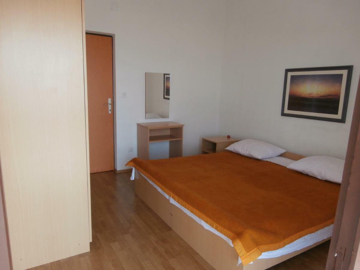 Jure Erceg Apartment スタリグラード エクステリア 写真
